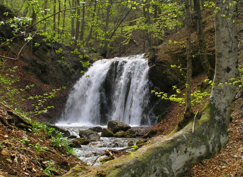 Водопады Головкинского