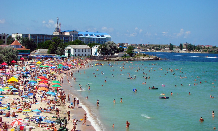 Центральный пляж Черноморского