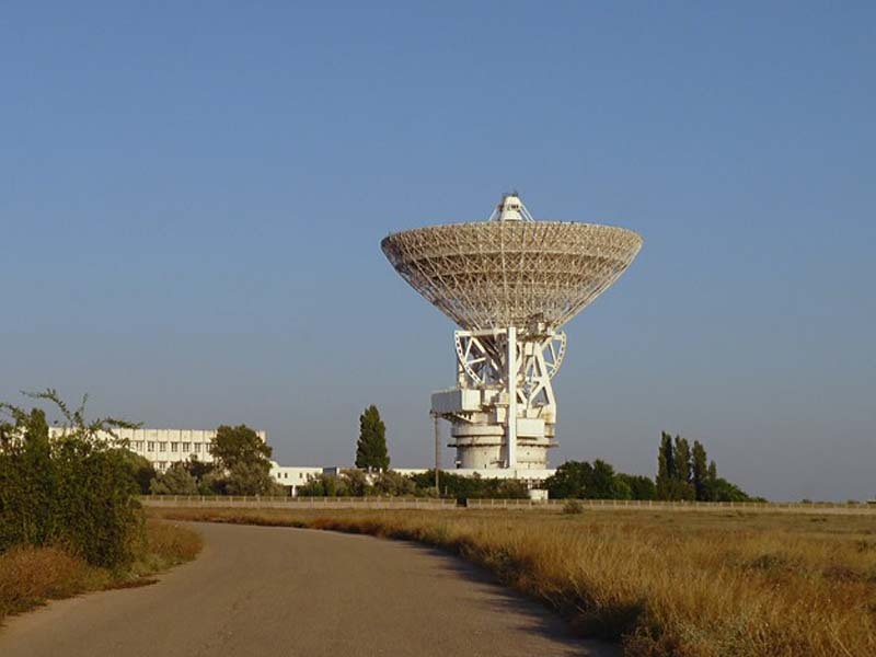 Радиотелескоп ТНА-400 в Школьном